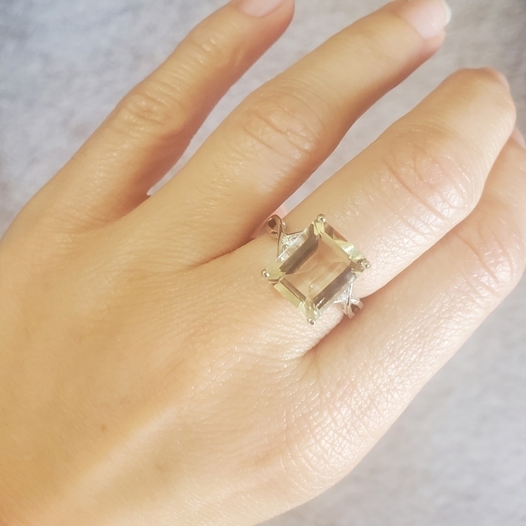 Sterling Silver pasiolite & White Topaz Ring - Picture 2 of 7